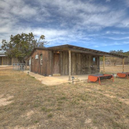 Ohana Ranch Cabin - 12 Minutes To Historic Main St Fredericksburg Luaran gambar