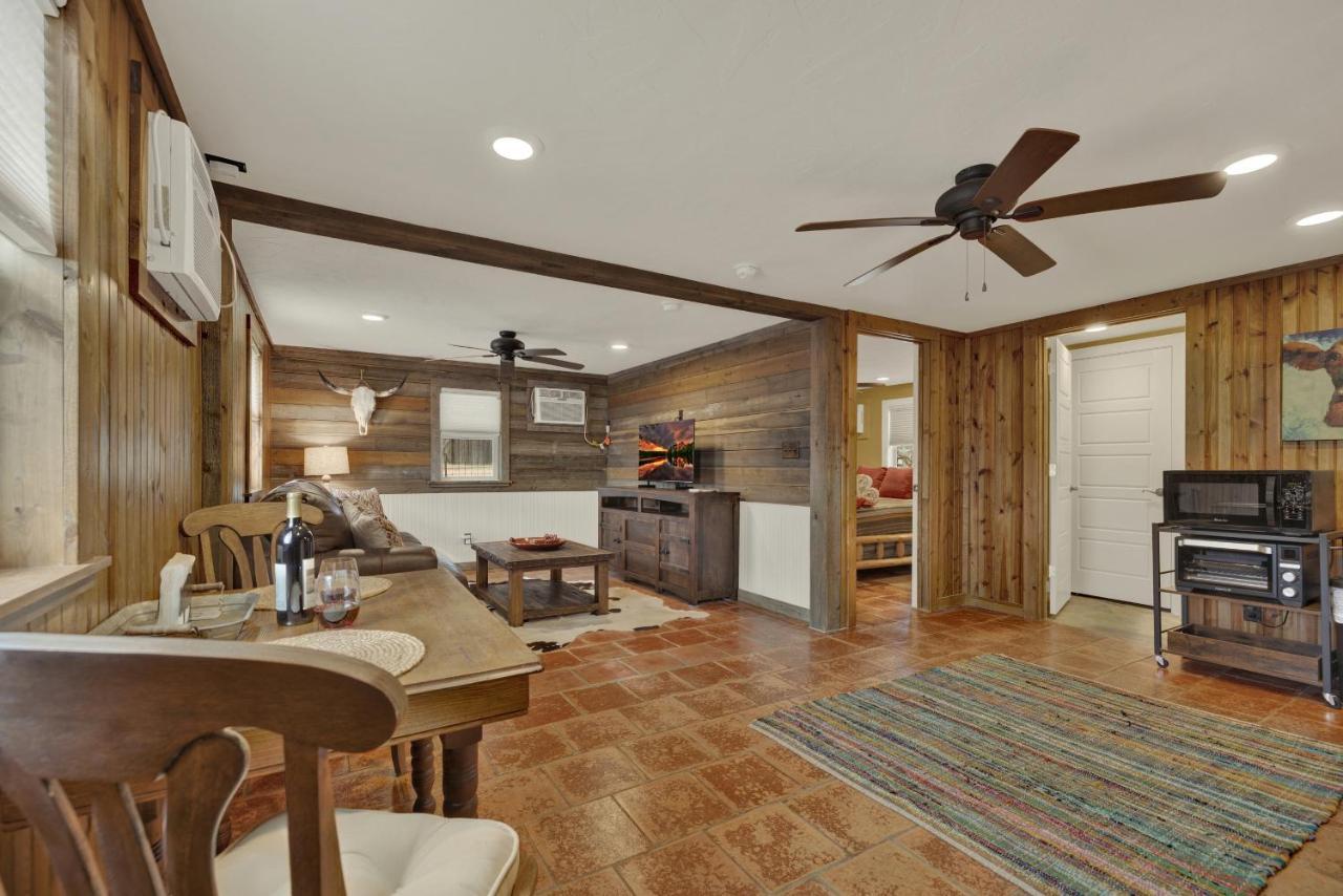 Ohana Ranch Cabin - 12 Minutes To Historic Main St Fredericksburg Luaran gambar