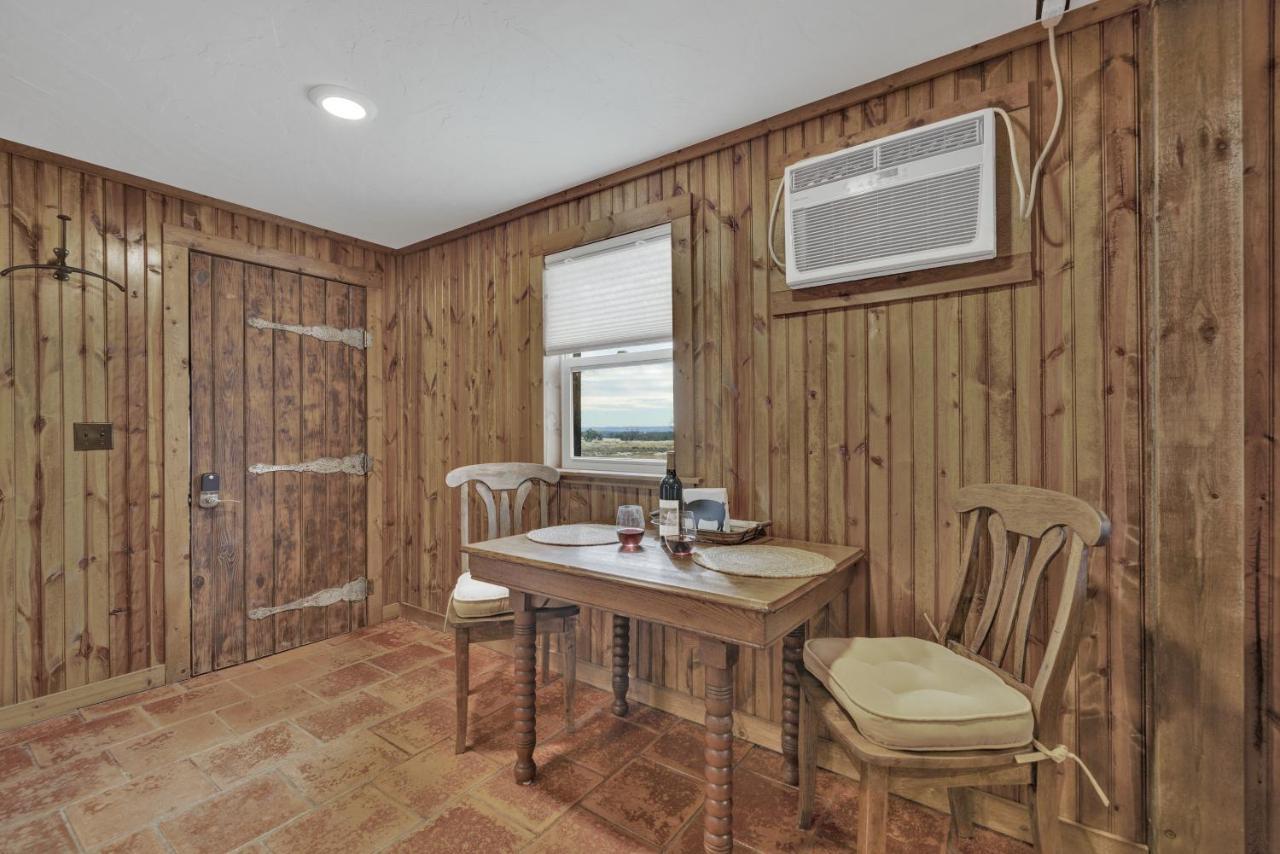 Ohana Ranch Cabin - 12 Minutes To Historic Main St Fredericksburg Luaran gambar