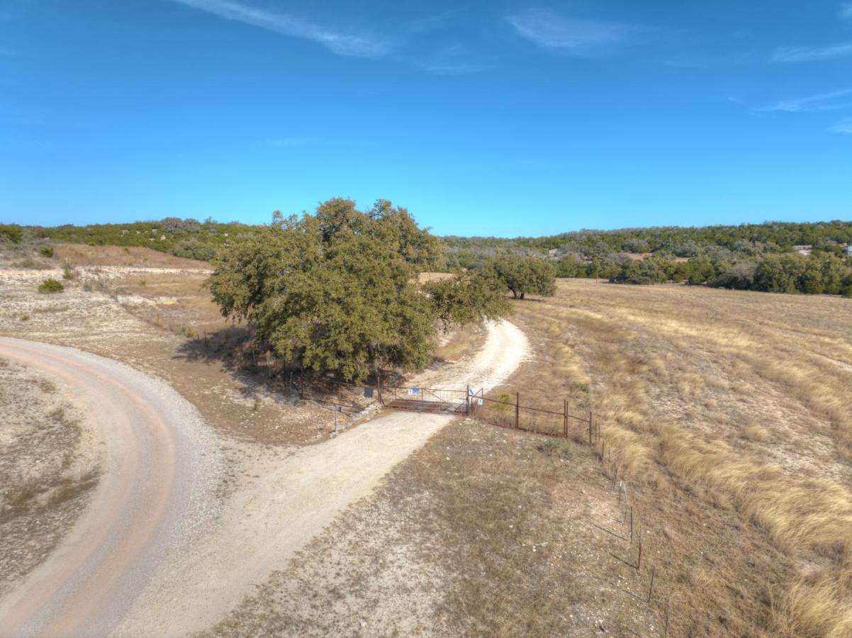 Ohana Ranch Cabin - 12 Minutes To Historic Main St Fredericksburg Luaran gambar